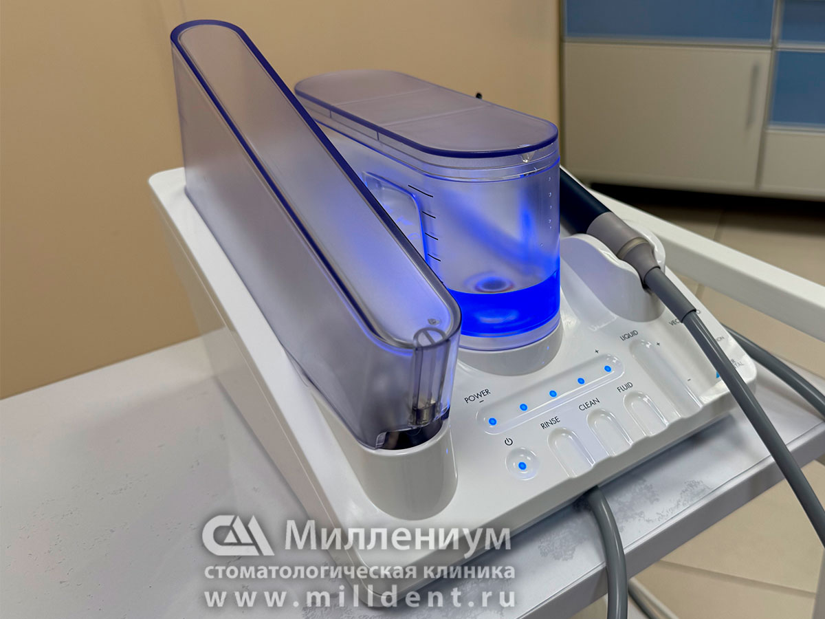 Ультразвуковой аппарат «VECTOR» (производитель Durr Dental ) для удаления налета и зубного камня